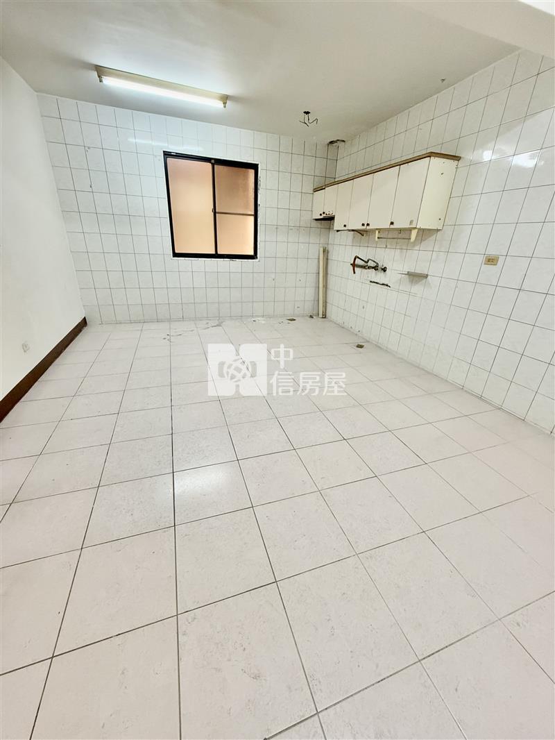 大社萬金路增建滿的稀有透天房屋室內格局與周邊環境