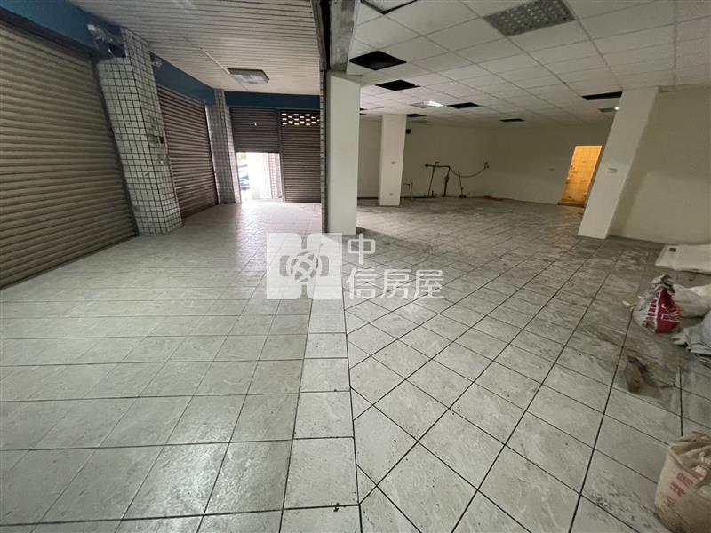 縣府商圈一樓店面房屋室內格局與周邊環境