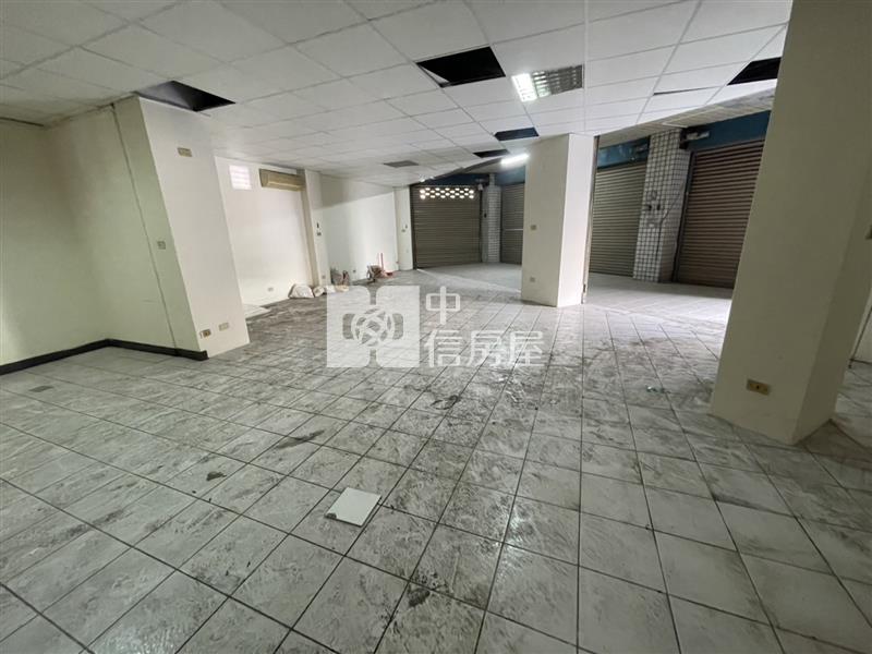 縣府商圈一樓店面房屋室內格局與周邊環境