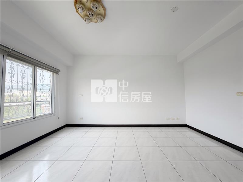 翔仁願景黃金店住房屋室內格局與周邊環境