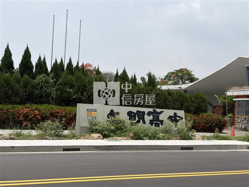 翔仁願景黃金店住房屋室內格局與周邊環境