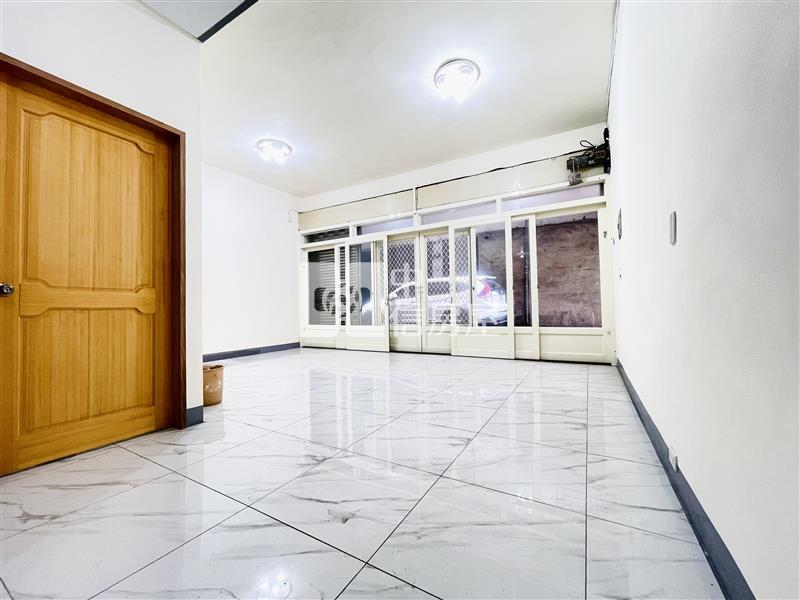 忠貞國小一樓三房美寓房屋室內格局與周邊環境