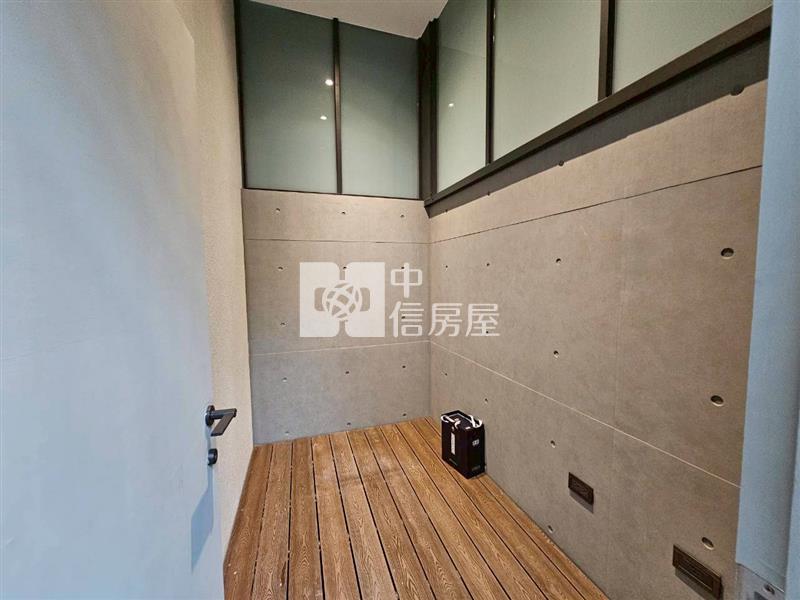西區首席電梯豪宅房屋室內格局與周邊環境