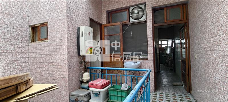 金陵路透天店面房屋室內格局與周邊環境