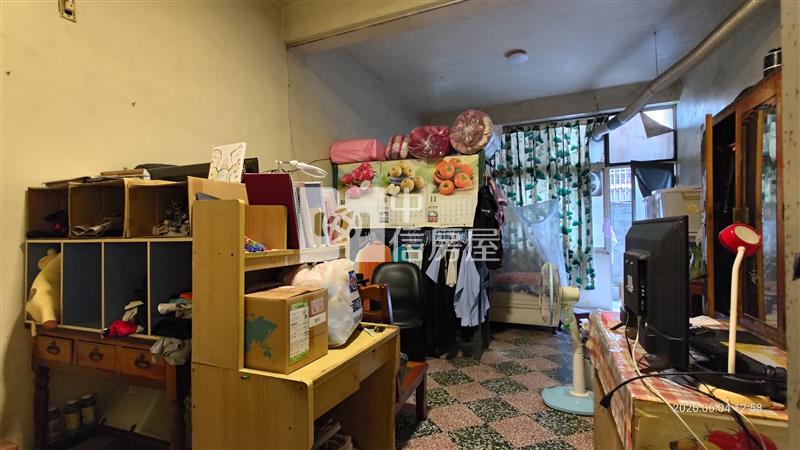 金陵路透天店面房屋室內格局與周邊環境