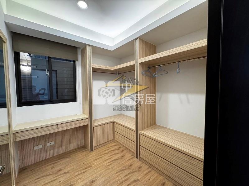 【星鑽】(專委)*獨家2字頭超級鐵泡*太睿A19-4房車房屋室內格局與周邊環境