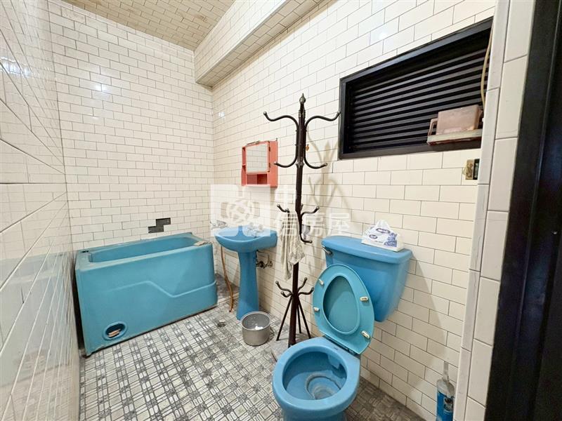 中正店面房屋室內格局與周邊環境