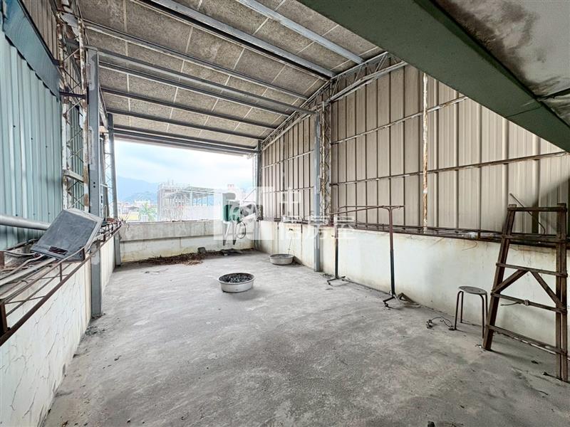 中正店面房屋室內格局與周邊環境
