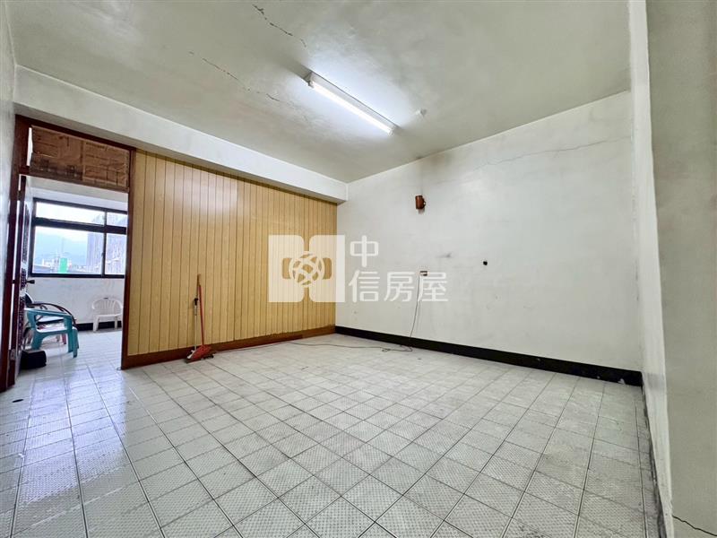 中正店面房屋室內格局與周邊環境