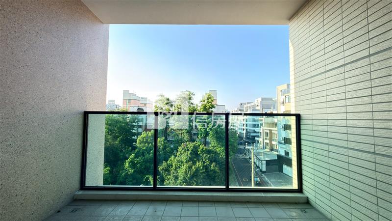 臻愛密碼★影音空拍在中信嘉義玉山店房屋室內格局與周邊環境