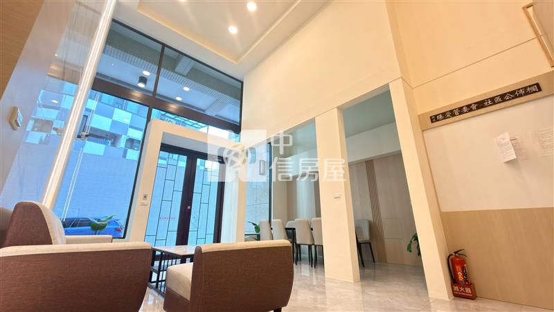 臻愛密碼★影音空拍在中信嘉義玉山店房屋室內格局與周邊環境