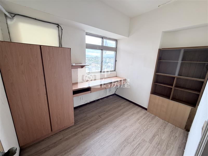 東隆國堡美三房房屋室內格局與周邊環境