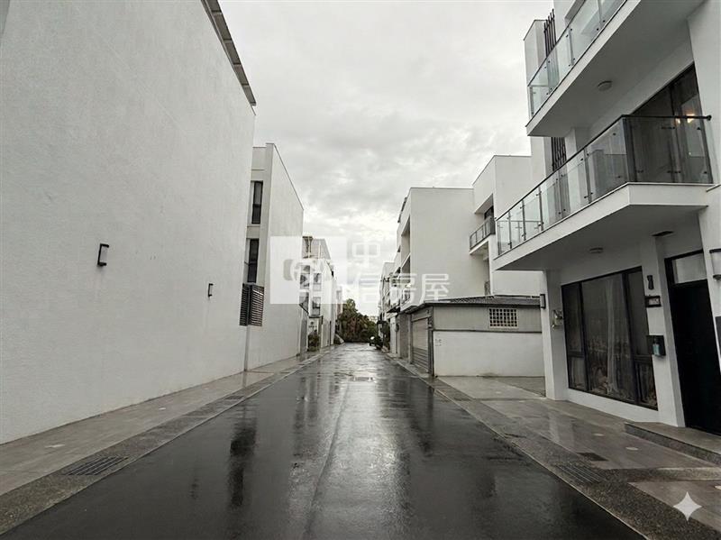 斗六科邨大地坪稀有三車別墅房屋室內格局與周邊環境