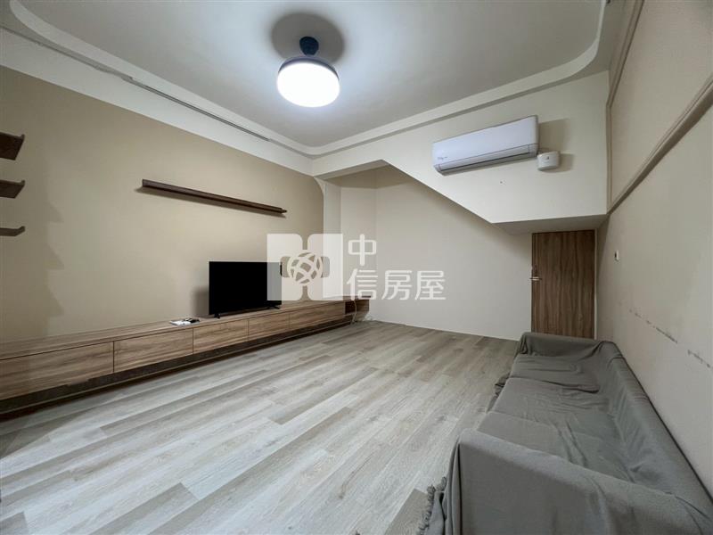 正大馬路邊金透店房屋室內格局與周邊環境