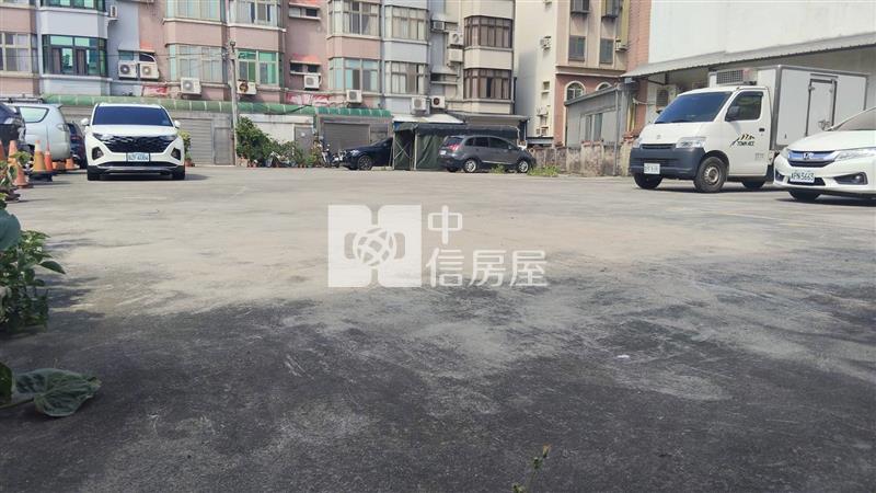 東大路三段大面寬精華建地房屋室內格局與周邊環境
