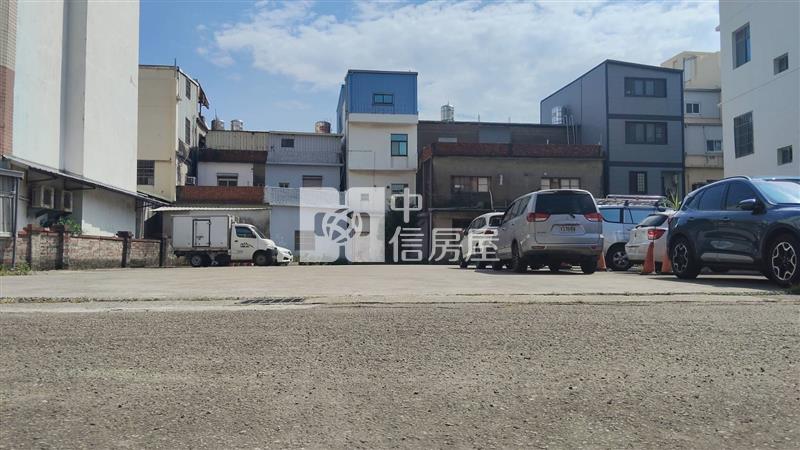 東大路三段大面寬精華建地房屋室內格局與周邊環境