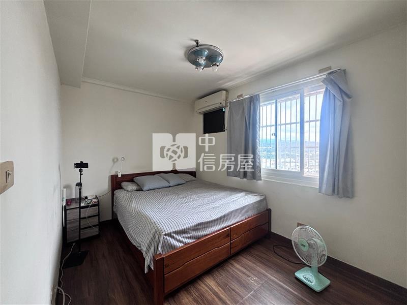 專任-豪旺樓中樓車位美廈房屋室內格局與周邊環境
