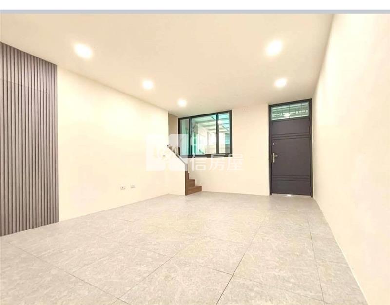 龍科全新整理空中花園透天房屋室內格局與周邊環境