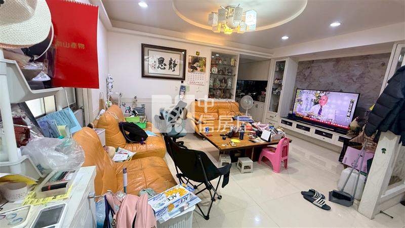 藝文特區大坪數美2房(二樓)美寓房屋室內格局與周邊環境