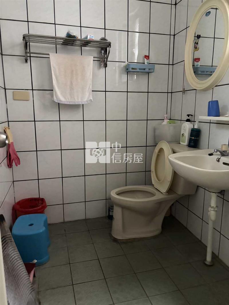 林森國小面寬金店住(住商用)房屋室內格局與周邊環境