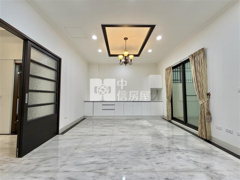 屏東房屋-九如鄉公所輕齡雙車寬宅-正10米路房屋室內格局與周邊環境