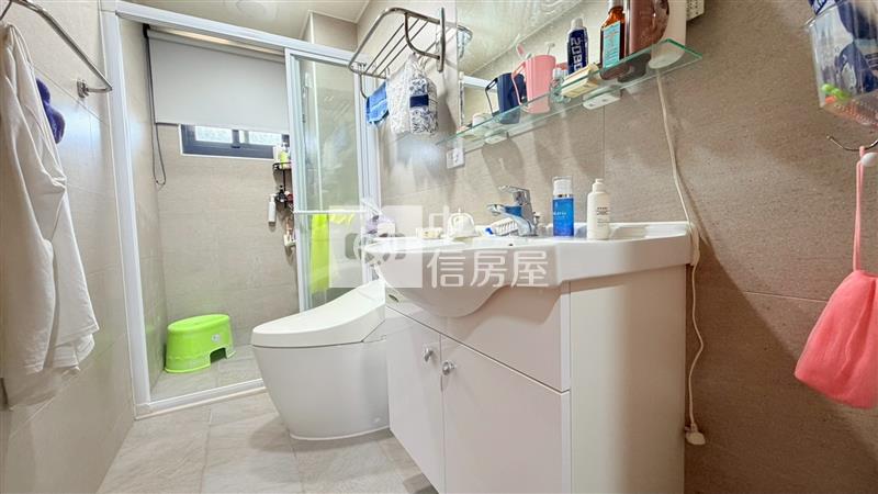 西區質感雙車庫別墅房屋室內格局與周邊環境