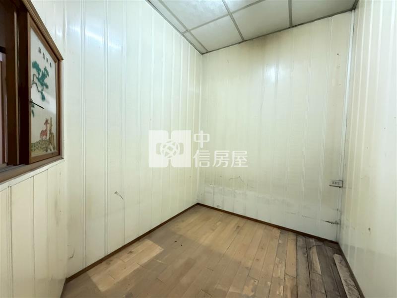 金世界透天房屋室內格局與周邊環境