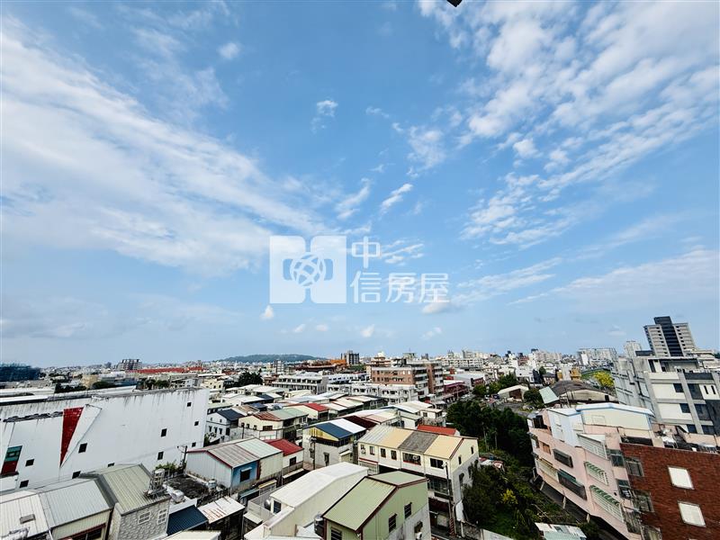 景觀雙車位露台戶房屋室內格局與周邊環境