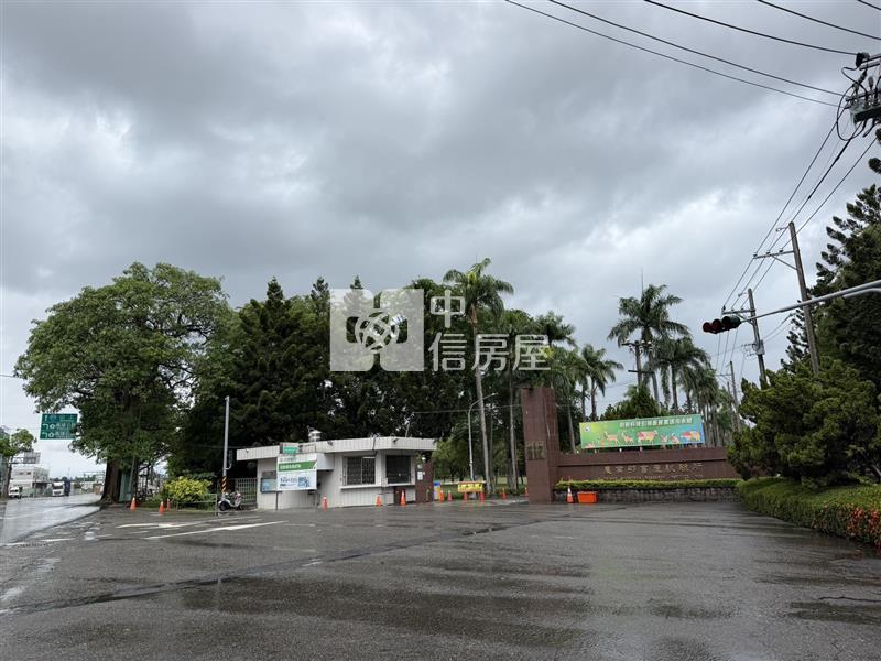 南科外溢首選!國8交流道旁雙面路方正美地房屋室內格局與周邊環境