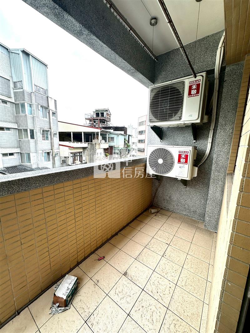 ㊣五權車站輕屋齡大透天房屋室內格局與周邊環境
