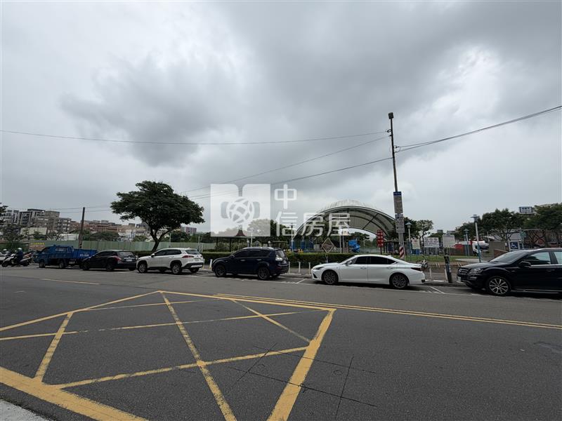 林口長庚A8捷運站店面+雙車位房屋室內格局與周邊環境