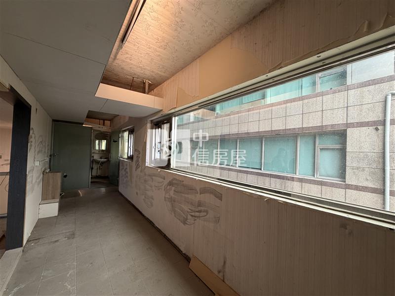 林口長庚A8捷運站店面+雙車位房屋室內格局與周邊環境
