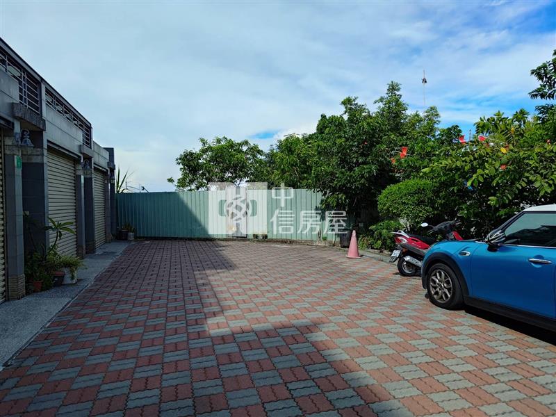 龍王段己重劃金三角裡建地房屋室內格局與周邊環境