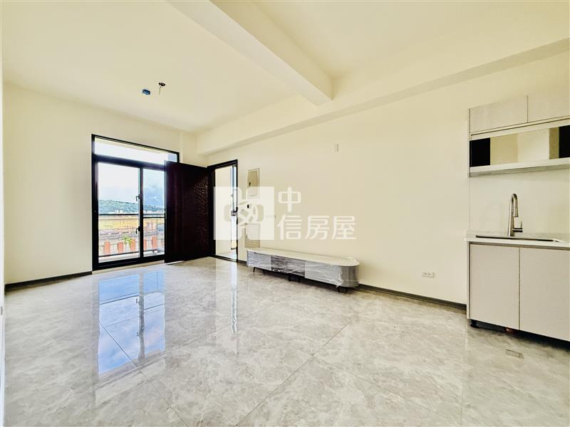 後站全新超值露台戶房屋室內格局與周邊環境