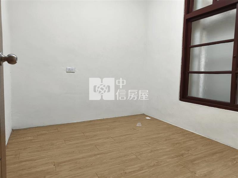 育英小屋房屋室內格局與周邊環境