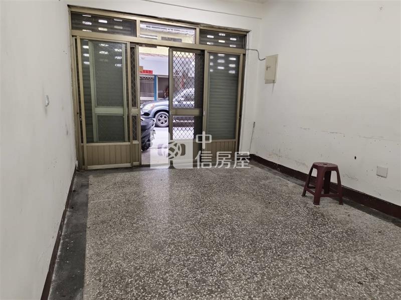 育英小屋房屋室內格局與周邊環境