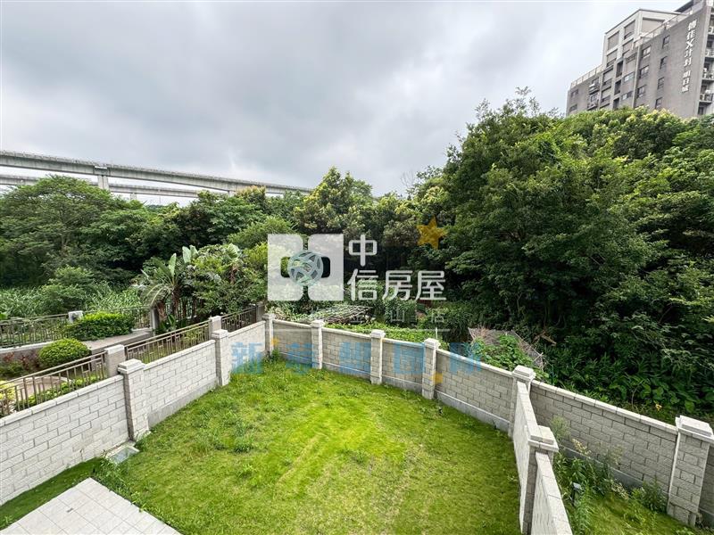 【新夢想】鴻灃越三房車視野戶雙衛浴開窗房屋室內格局與周邊環境