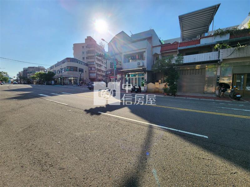 低總價華勛核心正大馬路旁店住透天房屋室內格局與周邊環境