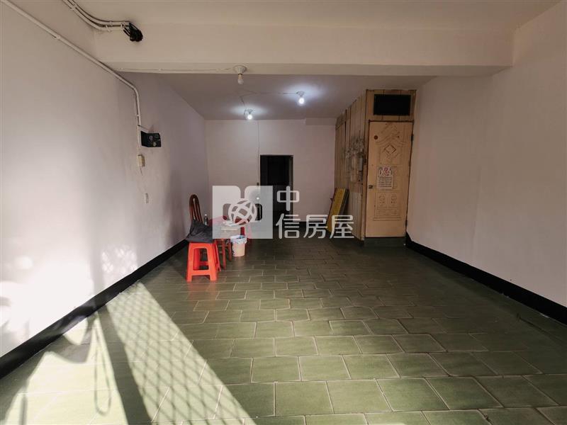 低總價華勛核心正大馬路旁店住透天房屋室內格局與周邊環境