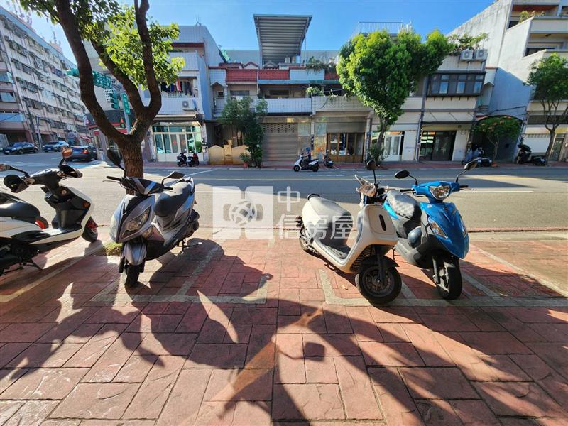 低總價華勛核心正大馬路旁店住透天房屋室內格局與周邊環境