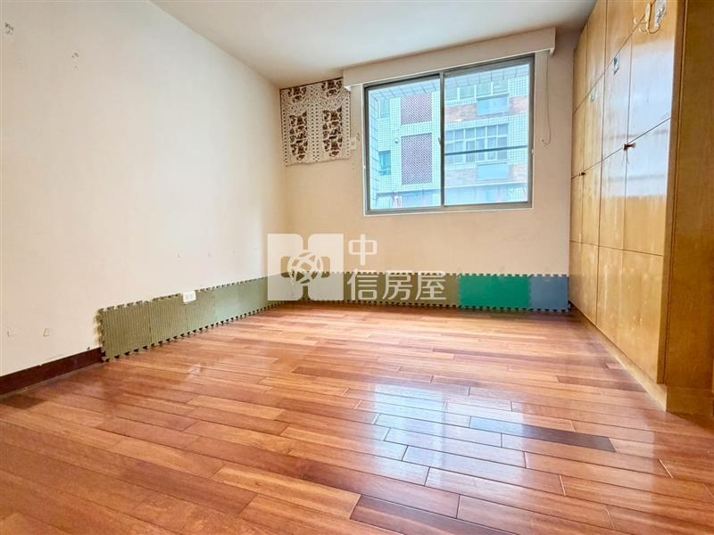 西平路高樓層電梯大樓房屋室內格局與周邊環境
