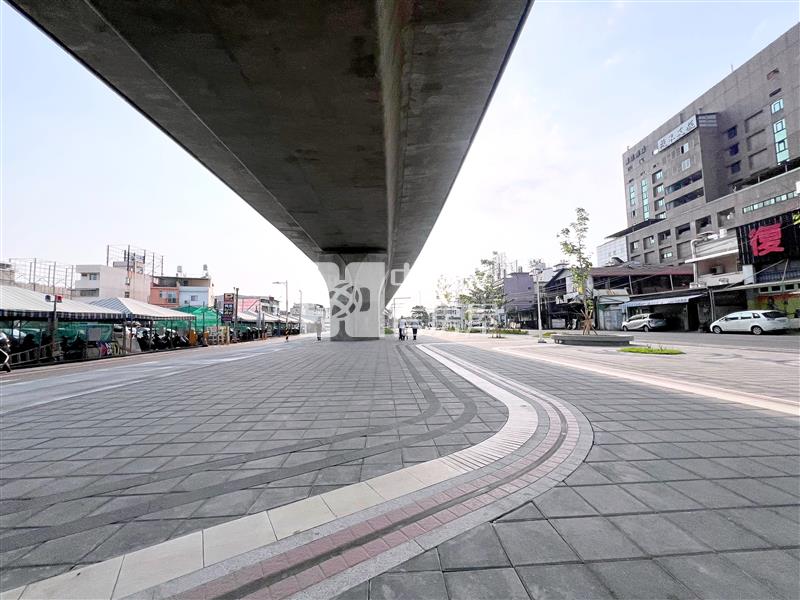 屏東房屋-驛站夜市輕齡金店舖-屋主自建房屋室內格局與周邊環境