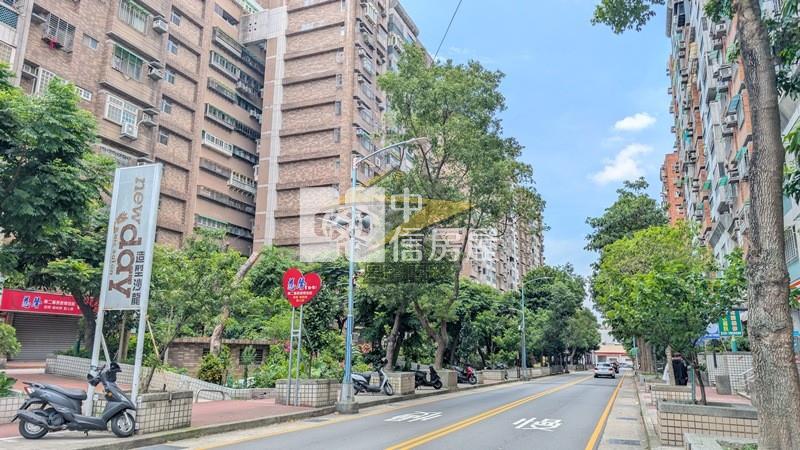 【星鑽】(專委)國宅黃金一樓店面房屋室內格局與周邊環境