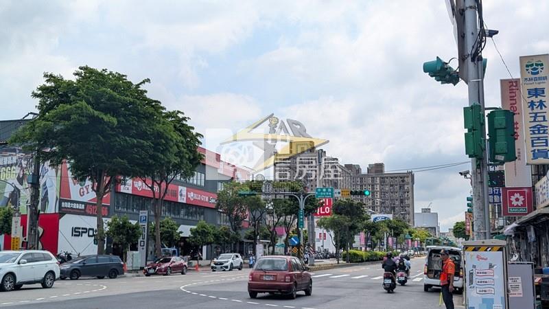 【星鑽】(專委)國宅黃金一樓店面房屋室內格局與周邊環境