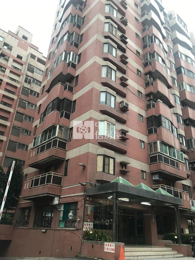 安平國泰富貴龍門房屋室內格局與周邊環境