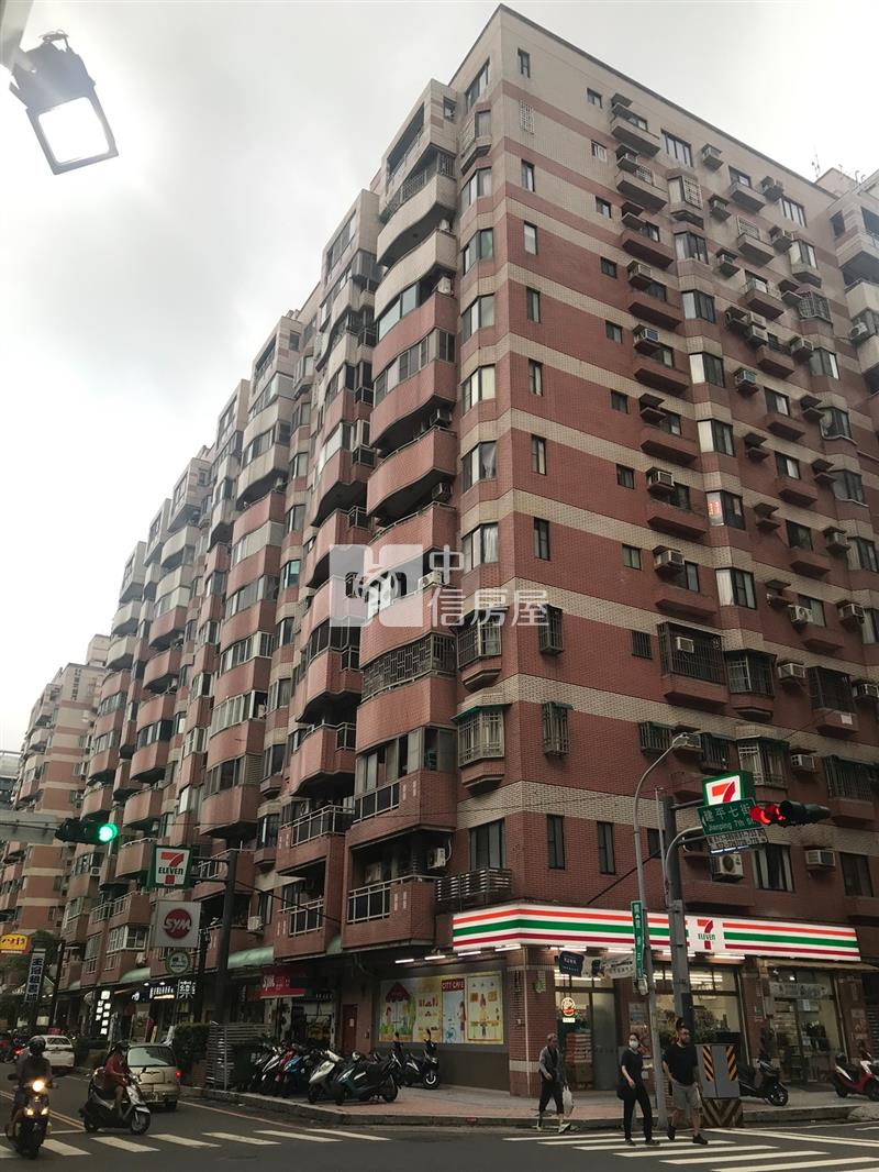 安平國泰富貴龍門房屋室內格局與周邊環境