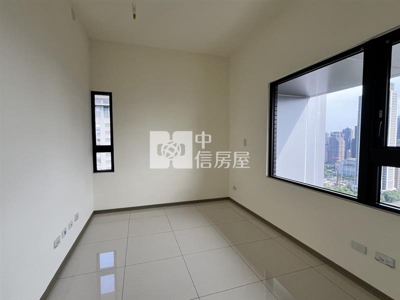 台中正蛋黃區全新26樓高樓景觀三房平車房屋室內格局與周邊環境