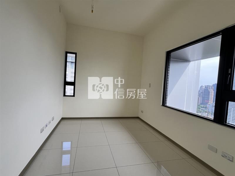 台中正蛋黃區全新26樓高樓景觀三房平車房屋室內格局與周邊環境