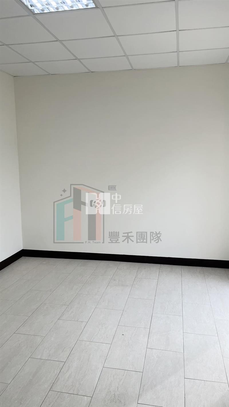 【豐禾】台15旁方正農地+合法資材室房屋室內格局與周邊環境