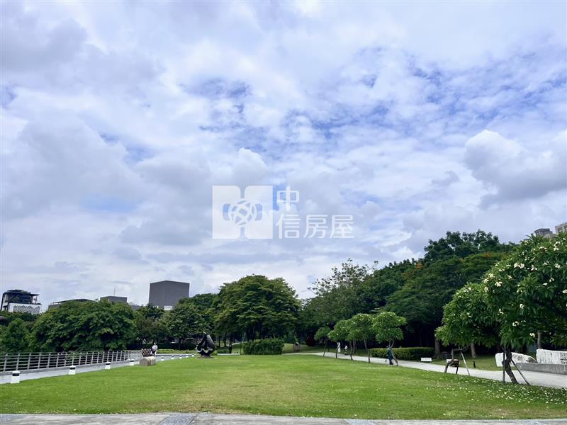 美術館旁陽光海岸美套房房屋室內格局與周邊環境